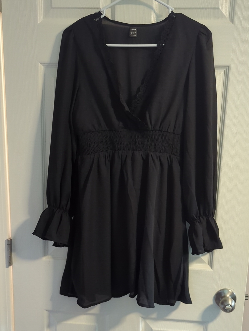 SHEIN Black Long-Sleeve V-Neck Smocked Waist Mini Dress